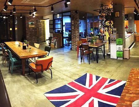 סיאול Lee & No Guesthouse Hongdae מראה חיצוני תמונה