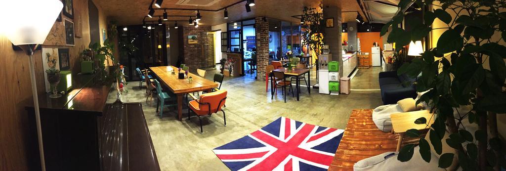 סיאול Lee & No Guesthouse Hongdae מראה חיצוני תמונה