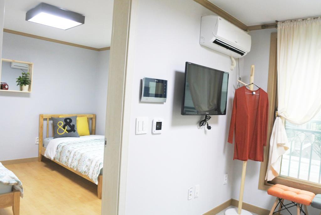סיאול Lee & No Guesthouse Hongdae מראה חיצוני תמונה