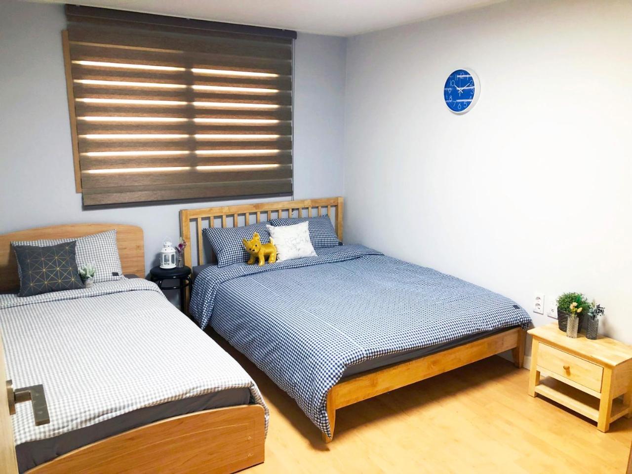 סיאול Lee & No Guesthouse Hongdae מראה חיצוני תמונה